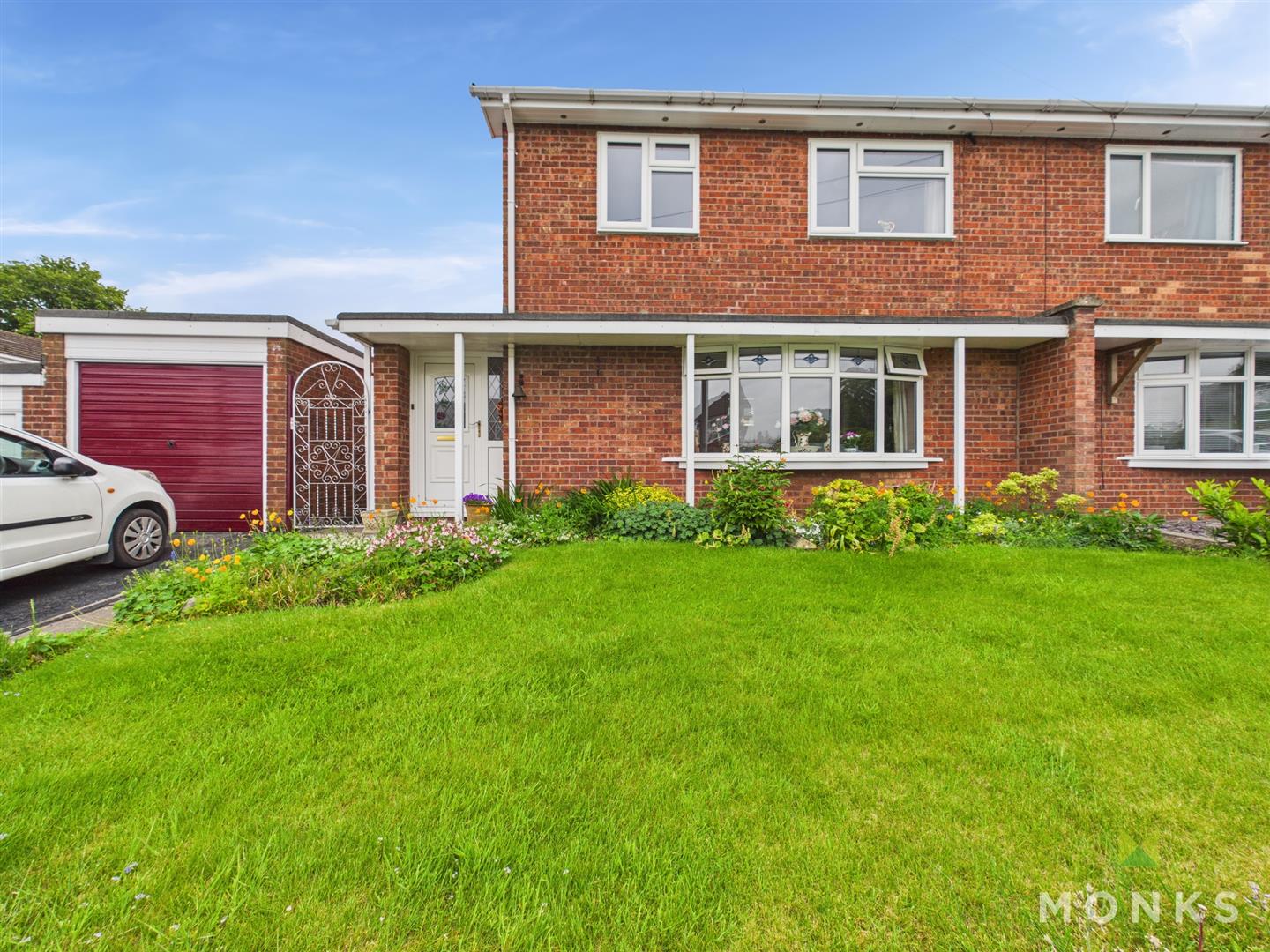 9 Preshenlle Lane, Oswestry, SY10 7UB For Sale